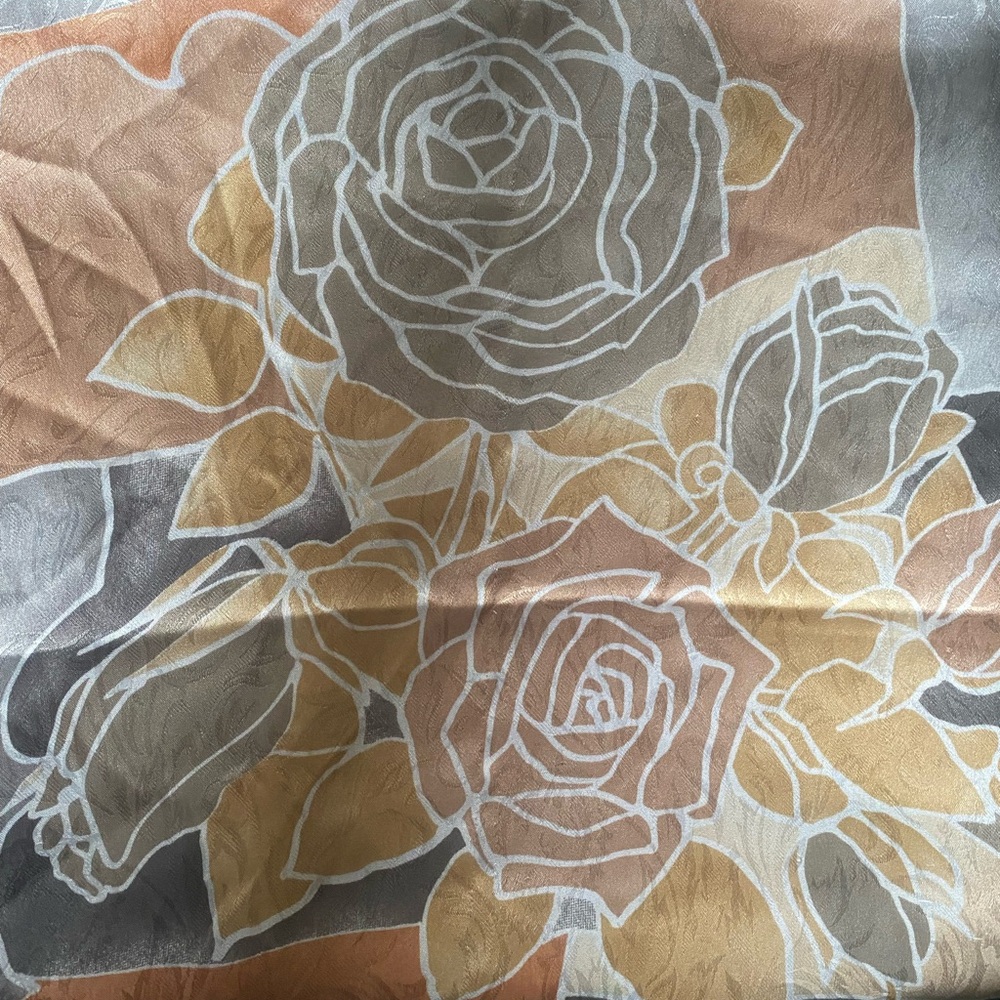 Vintage Gil Montaigne scarf! Flowers, in tones of brown & cream.